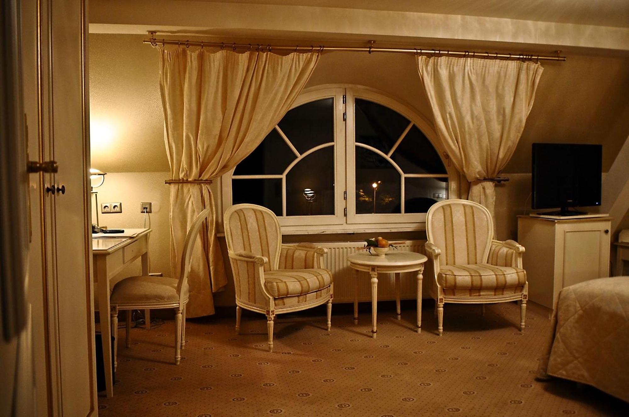 Parkhotel Idar-Oberstein Bagian luar foto