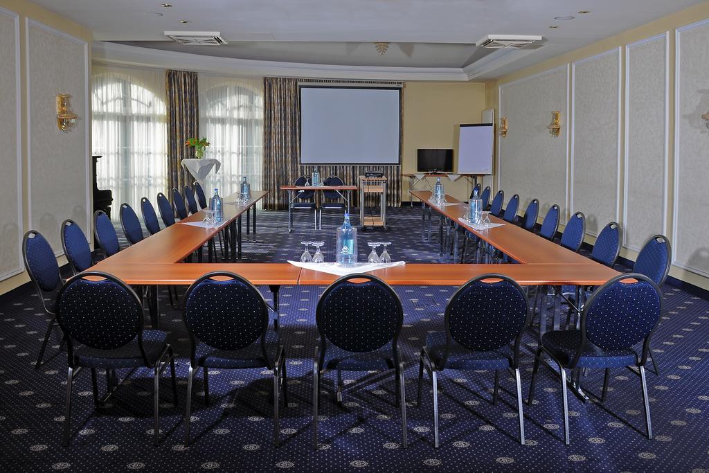 Parkhotel Idar-Oberstein Bagian luar foto
