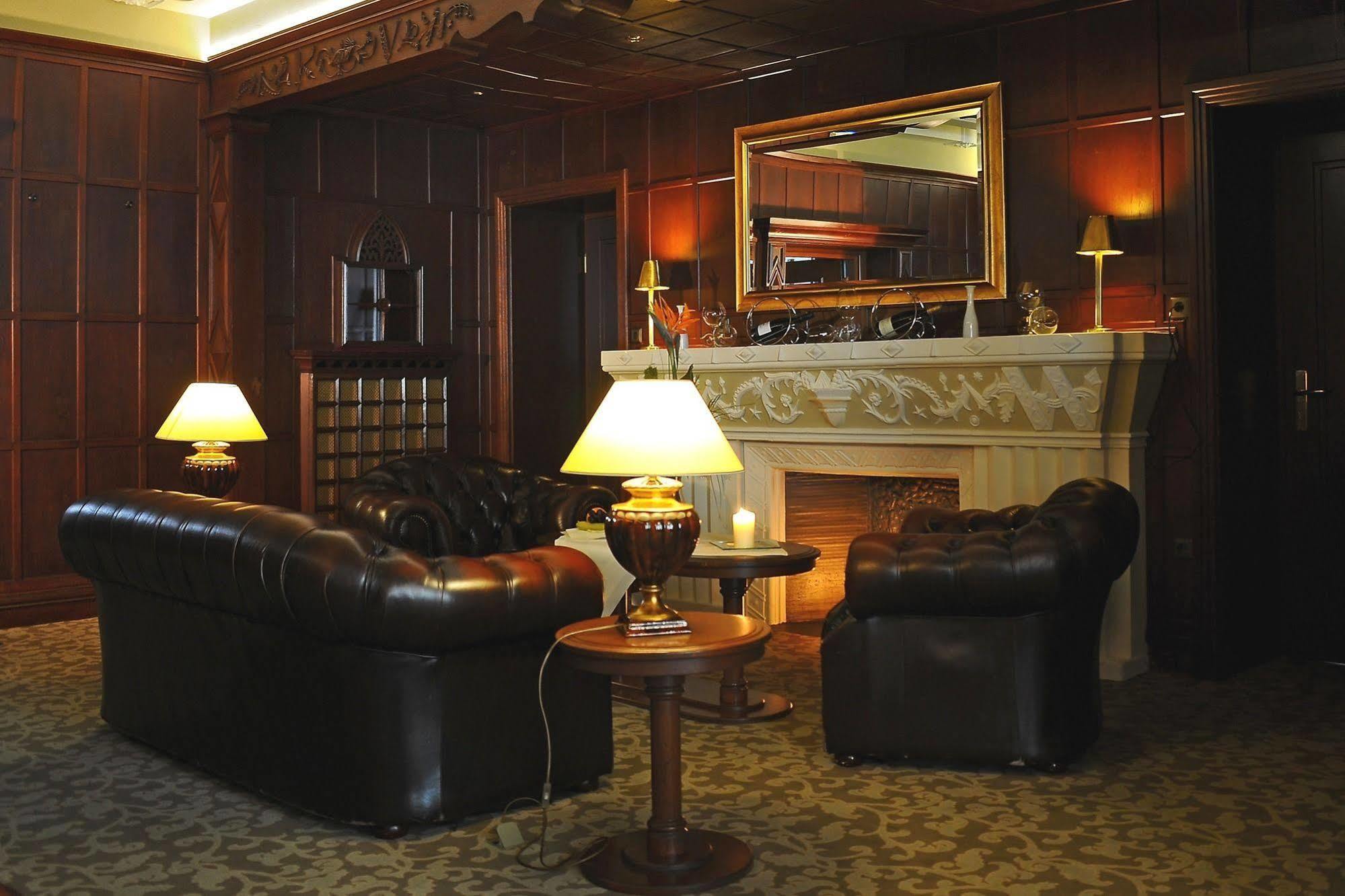 Parkhotel Idar-Oberstein Bagian luar foto
